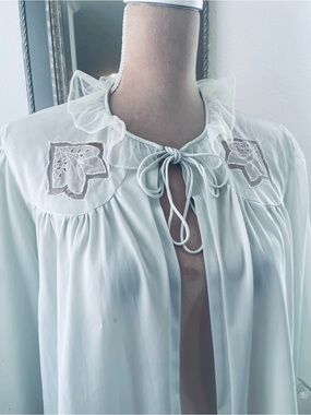 Light Blue Ruffle Collar Tie-Front Women's Bed Jacket, Small